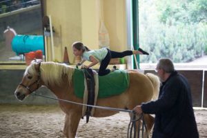 032 ATT volteggio1.jpg